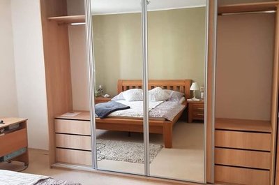 Skříně a nábytek