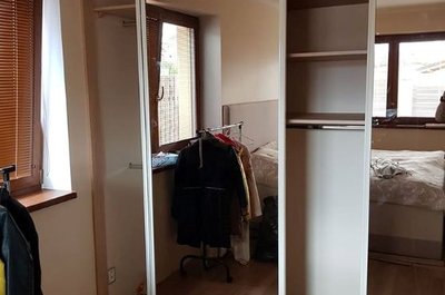 Skříně a nábytek