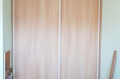 Skříně a nábytek